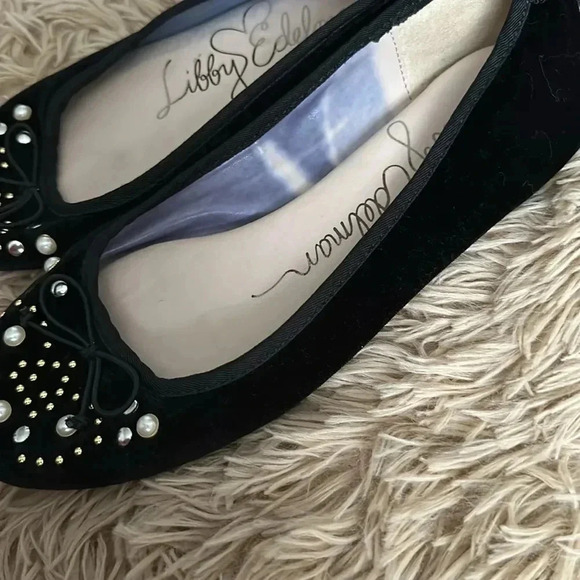 NEW LIBBY EDELMAN CLAIRE STUDDED BLACK VELVET RIBBON BALLET FLATS SHOES - Picture 5 of 6